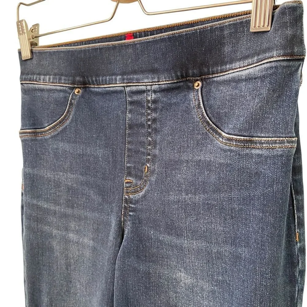 Spanx Distressed Dark Blue Skinny Jeans in Size Medium